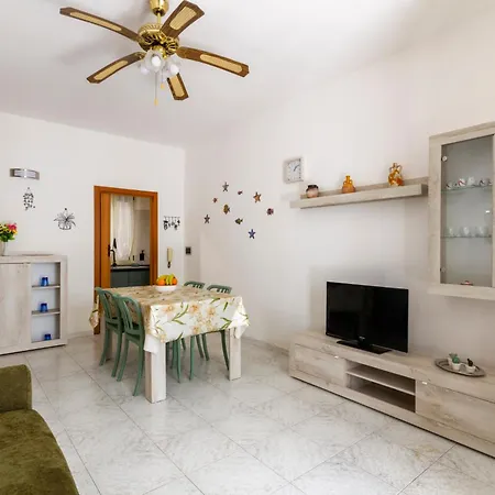 Guesthost - La Casa Di Sofia E Bea Appartement *